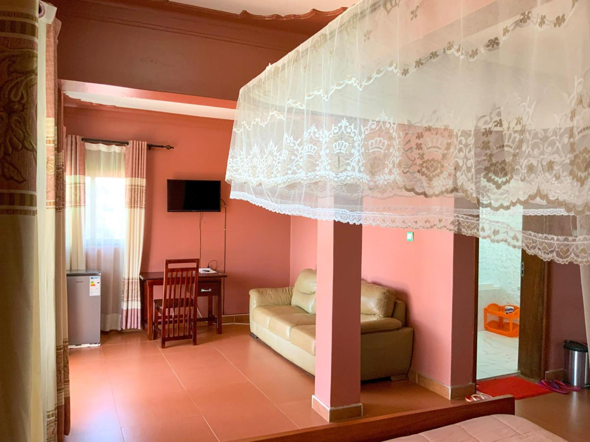 Hendo Hotel Энтеббе Экстерьер фото
