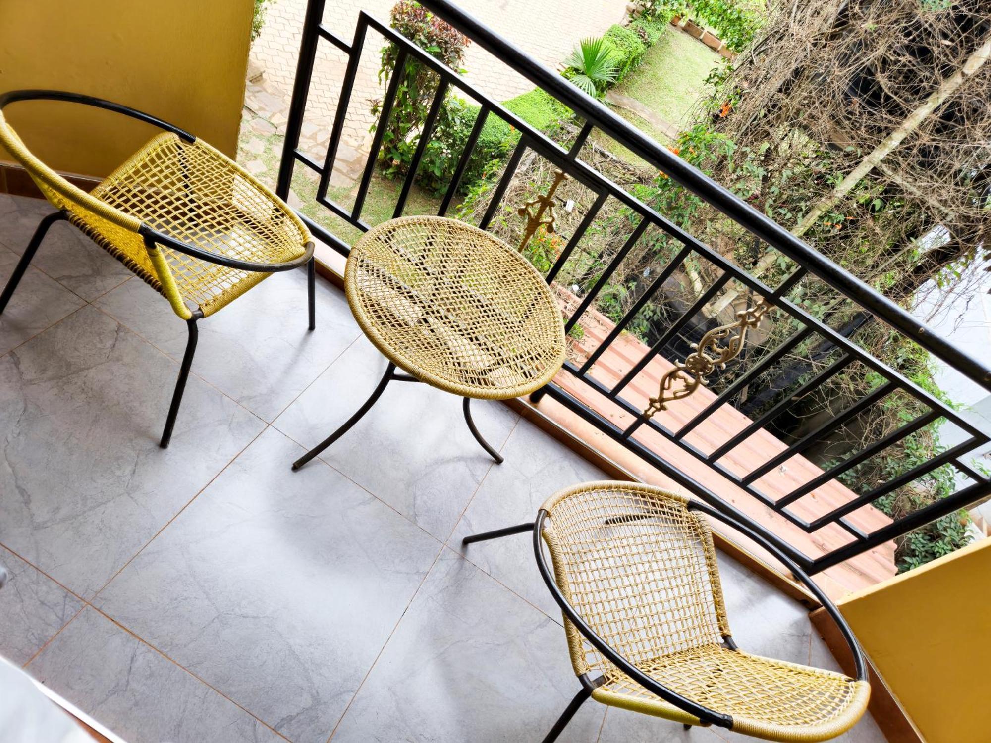 Hendo Hotel Энтеббе Экстерьер фото